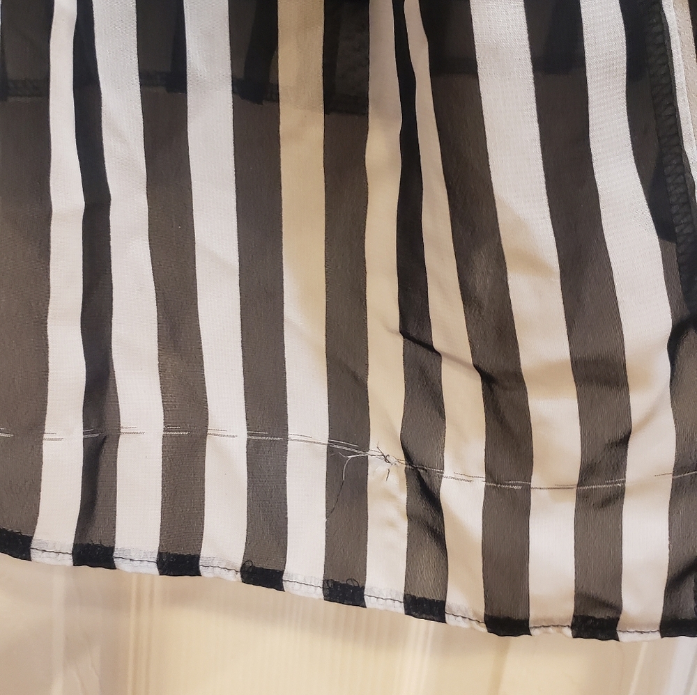 YD girl's dress sinze 8 ♠️ - Picture 4 of 5
